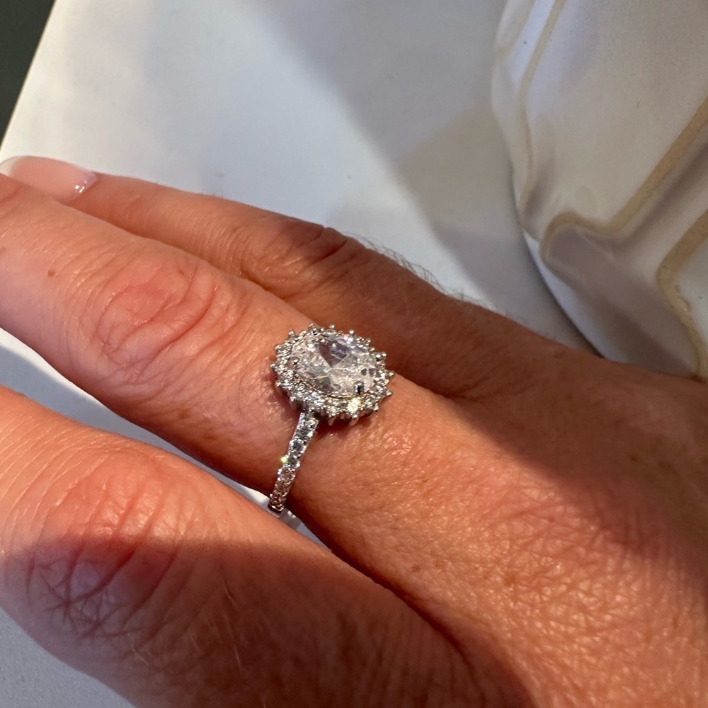 Perfect 925 zircon travel ring with matching earrings - Picture 2 of 4